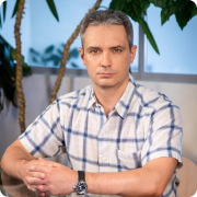 Дмитрий Аксенов